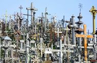 В Литве начался традиционный католический молодежный поход с Горы крестов